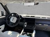Land Rover Defender 110 P635 OCTA *2,99%* - Land Rover Defender mit Panoramadach