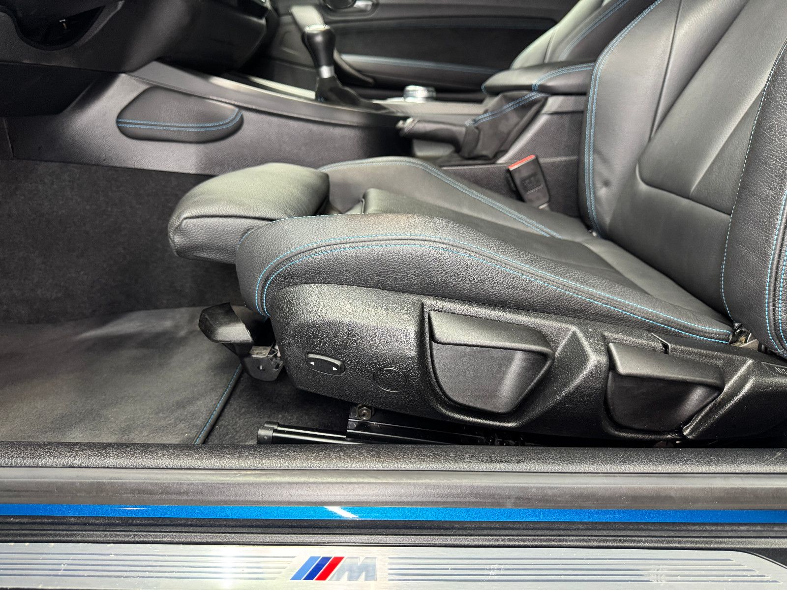 Fahrzeugabbildung BMW M2 Coupe |KW|H/K|HJS|CS|1.HAND