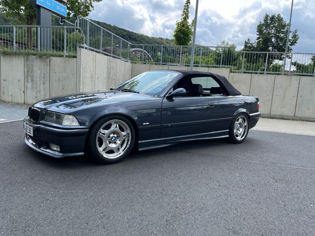 BMW E36  320 i