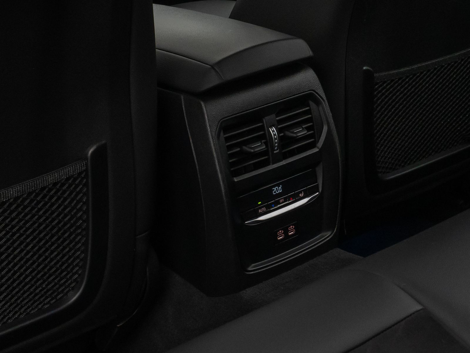 Fahrzeugabbildung BMW 330e M Sport Kamera DAB H/K Stop&Go LED 19Zoll