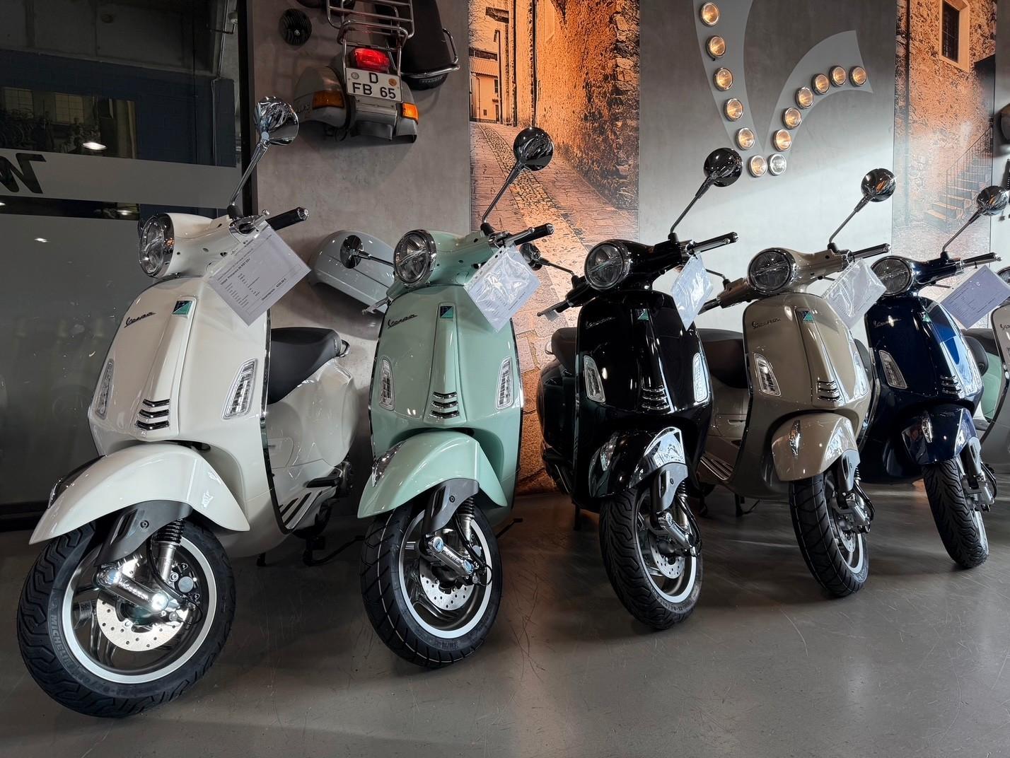 Vespa Primavera 50 RST E5+ FL 2026 / alle Farben