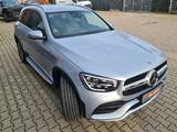 Mercedes-Benz GLC 300e 2x AMG*ACC*Memo*AHK*360°*Alarm*Trittbr - Mercedes-Benz GLC 300 in Mönchengladbach