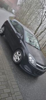 Opel Astra GTC  Benzin  Sehr guter Zustand - Opel Astra aus 2008: Gtc