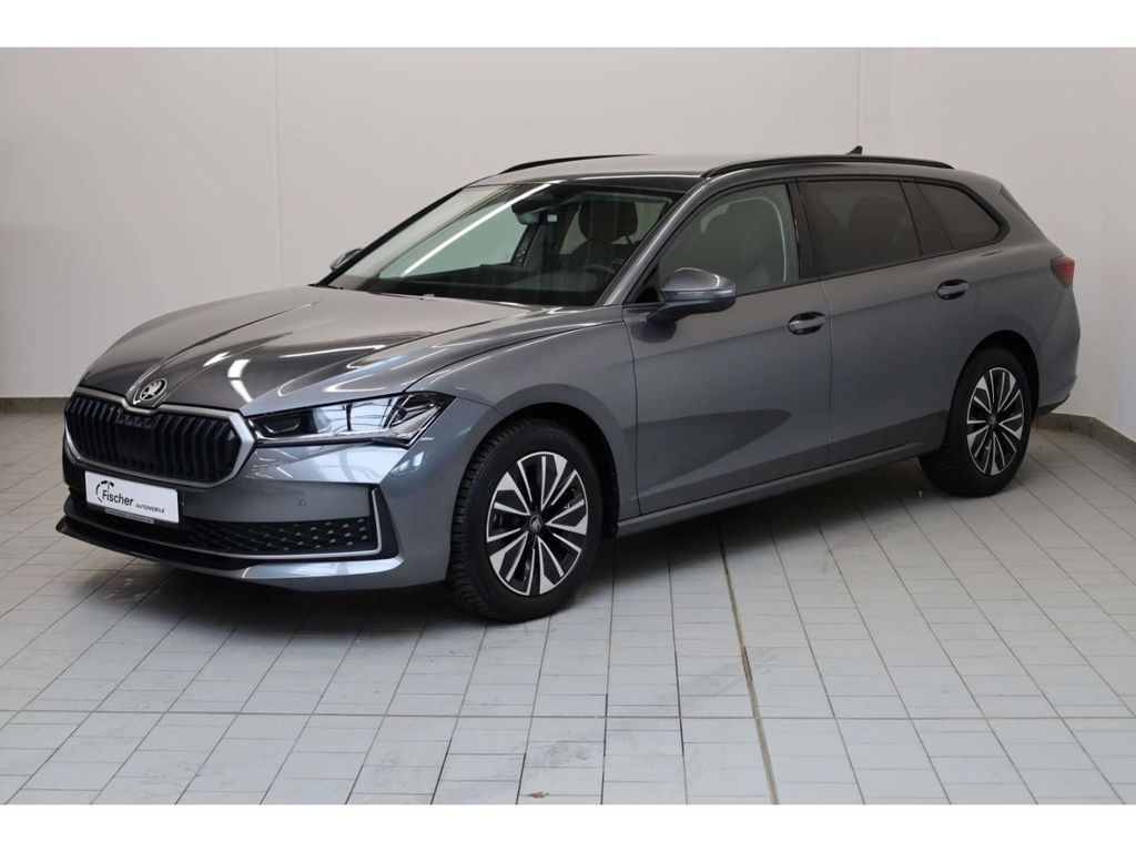 Skoda Superb — fotografia 2
