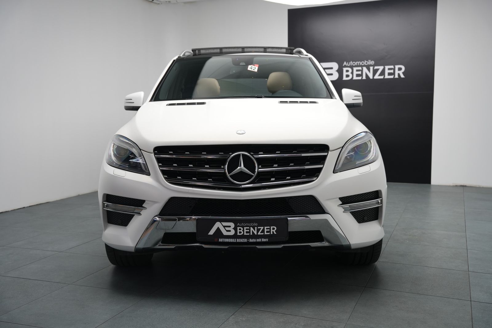 Fahrzeugabbildung Mercedes-Benz ML ML 350 CDI *AMG-Line*Panorama*Rückfahrkamera