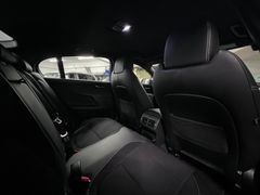 JAGUAR XE 2.0 d / R-Sport / 1.H / NUR. 89.tKM/ GARANTIE