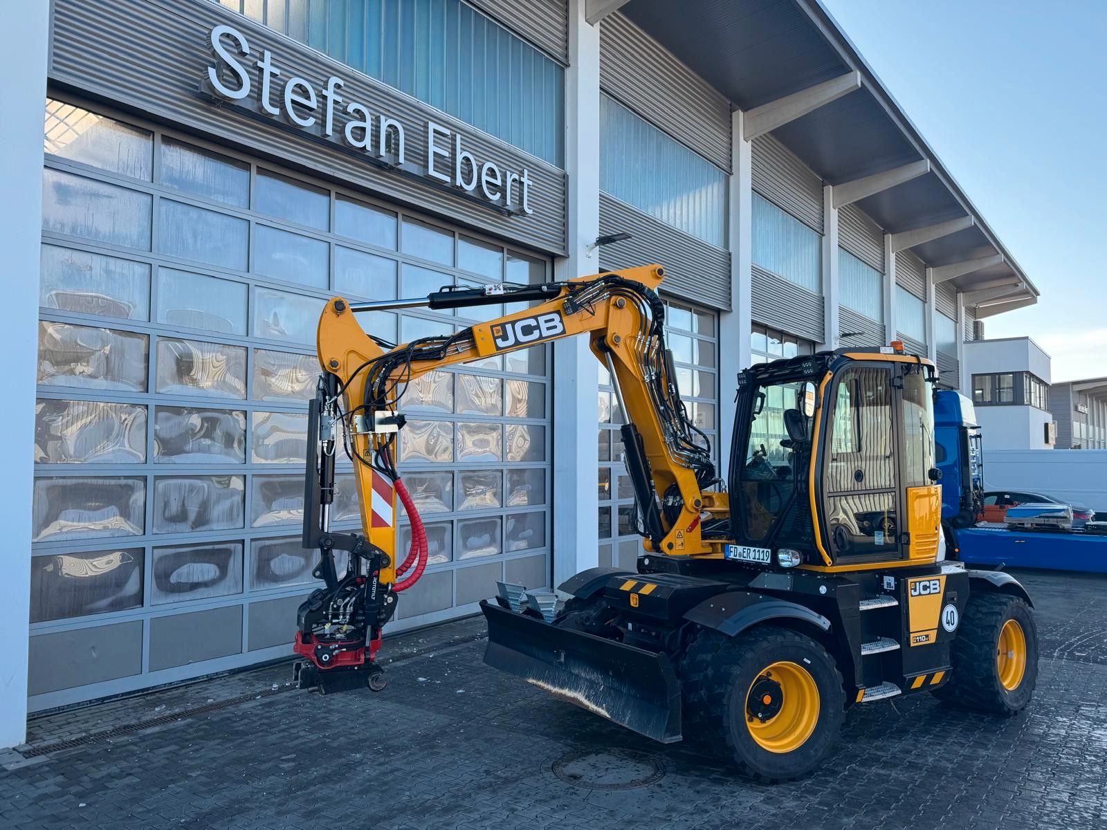 Fahrzeugabbildung JCB Hydradig / Skid-Steer-Aufnahme / nur 375h / 2024