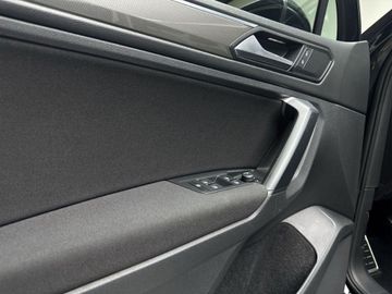 Volkswagen Tiguan - 11