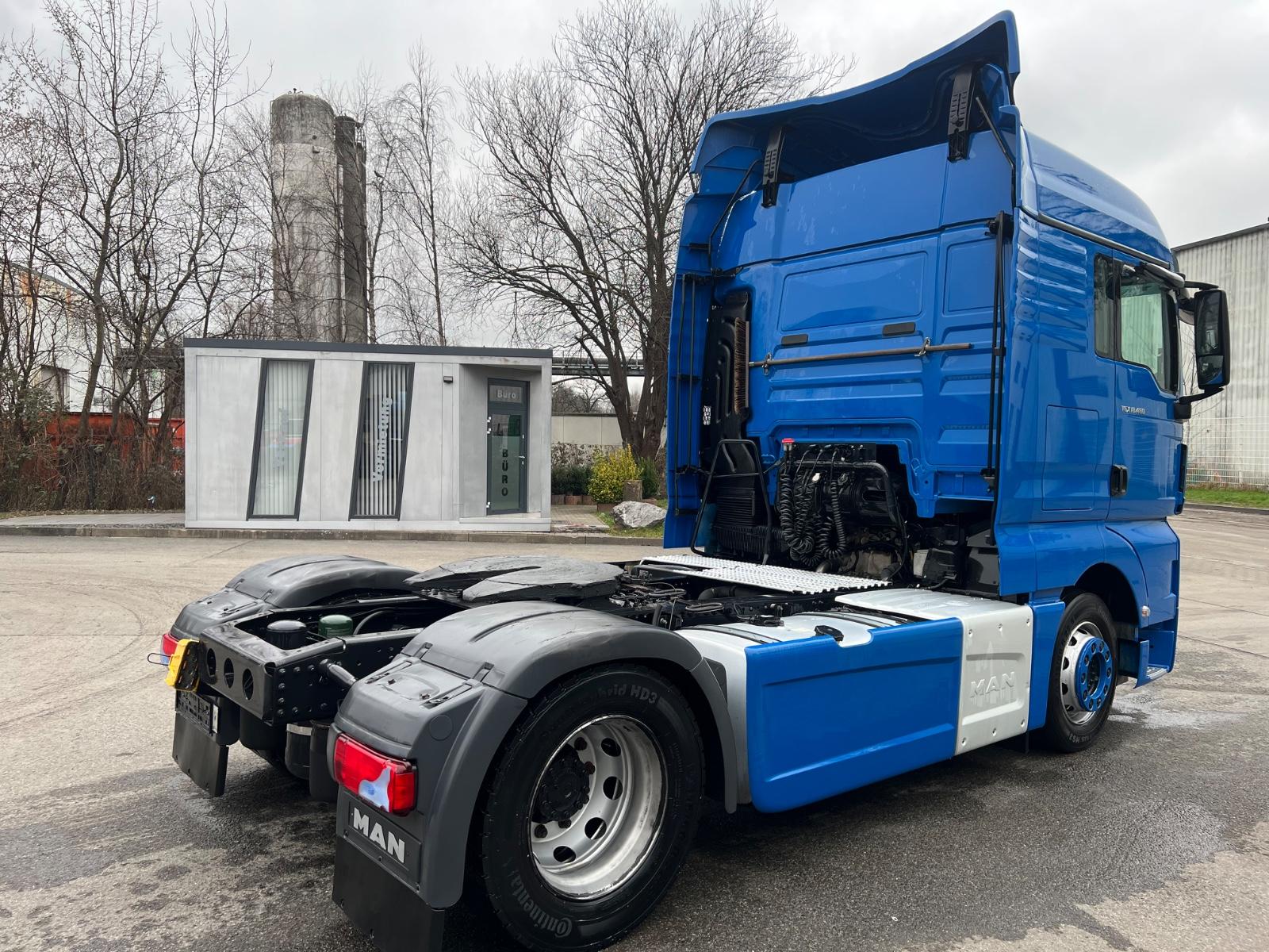 MAN TGX 18.460 XLX Intarder Euro6 2xTank