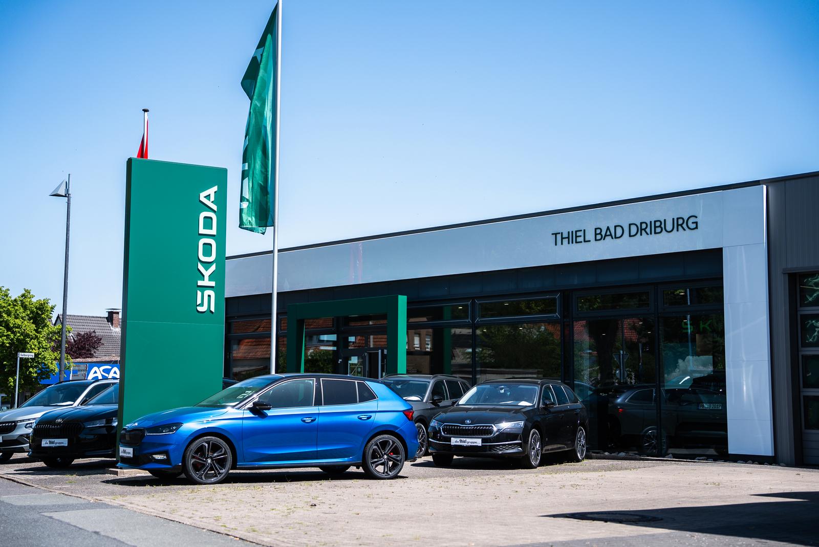 showroom-image-top