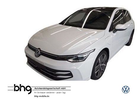Volkswagen Golf 1.5 eHybrid DSG IQ.Light ACC Pano AHK HUD foto 1