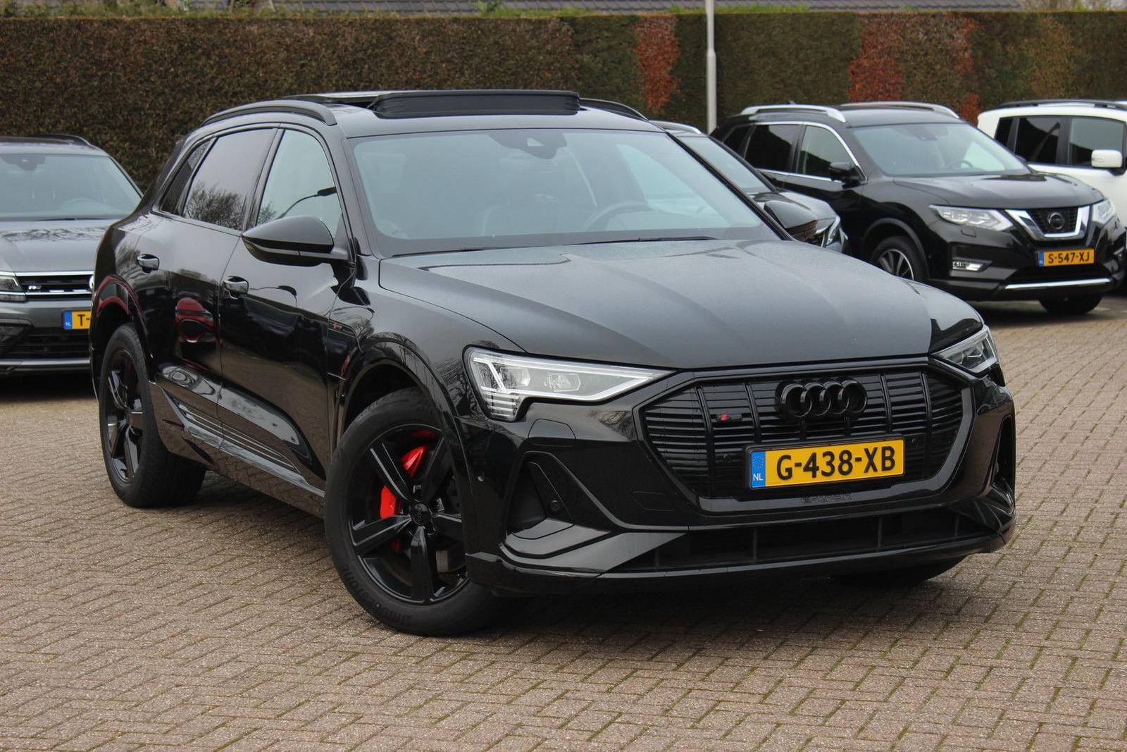 Audi e-tron e-tron 50 quattro Launch edition Black 71