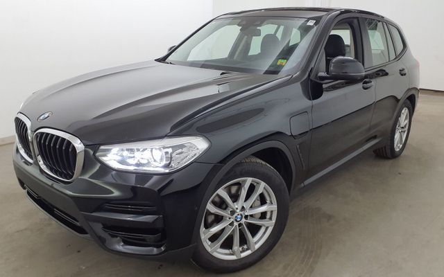 BMW X3 xD 30 e Pano*Leder*Kamera*HUD*Laser*H&K*19*AC