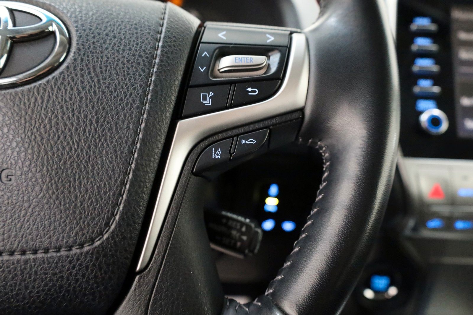 Fahrzeugabbildung Toyota Land Cruiser Comfort,Kamera,LED,ACC, AHK, +WR