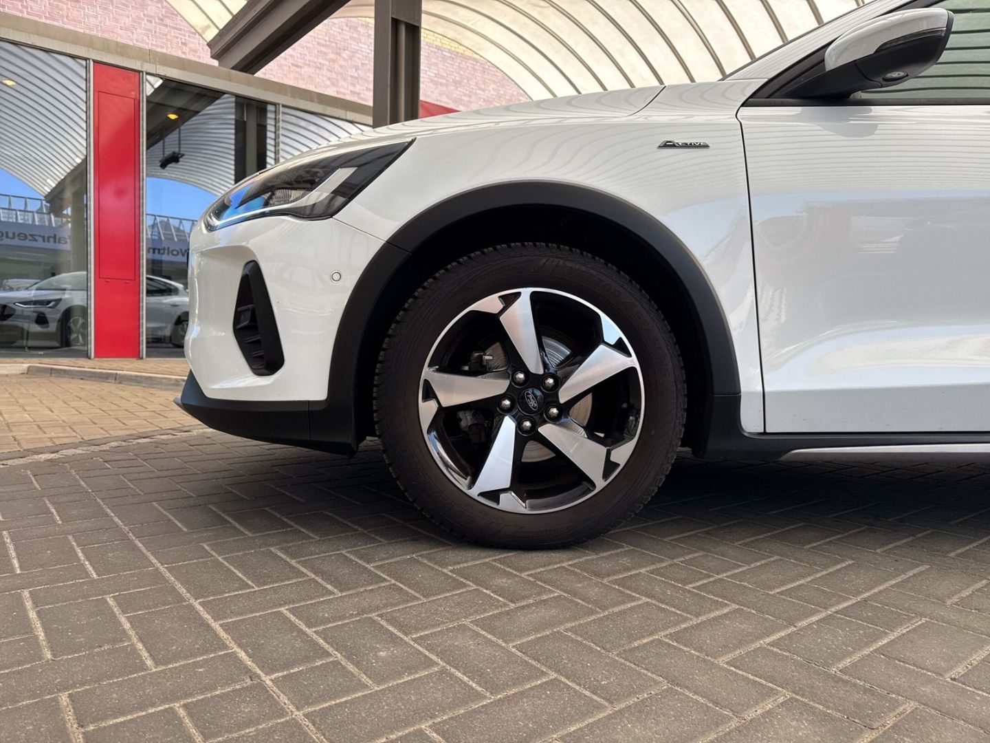 Fahrzeugabbildung Ford Focus Active X 1.0 M-Hybrid Fahrassistenz + Wint