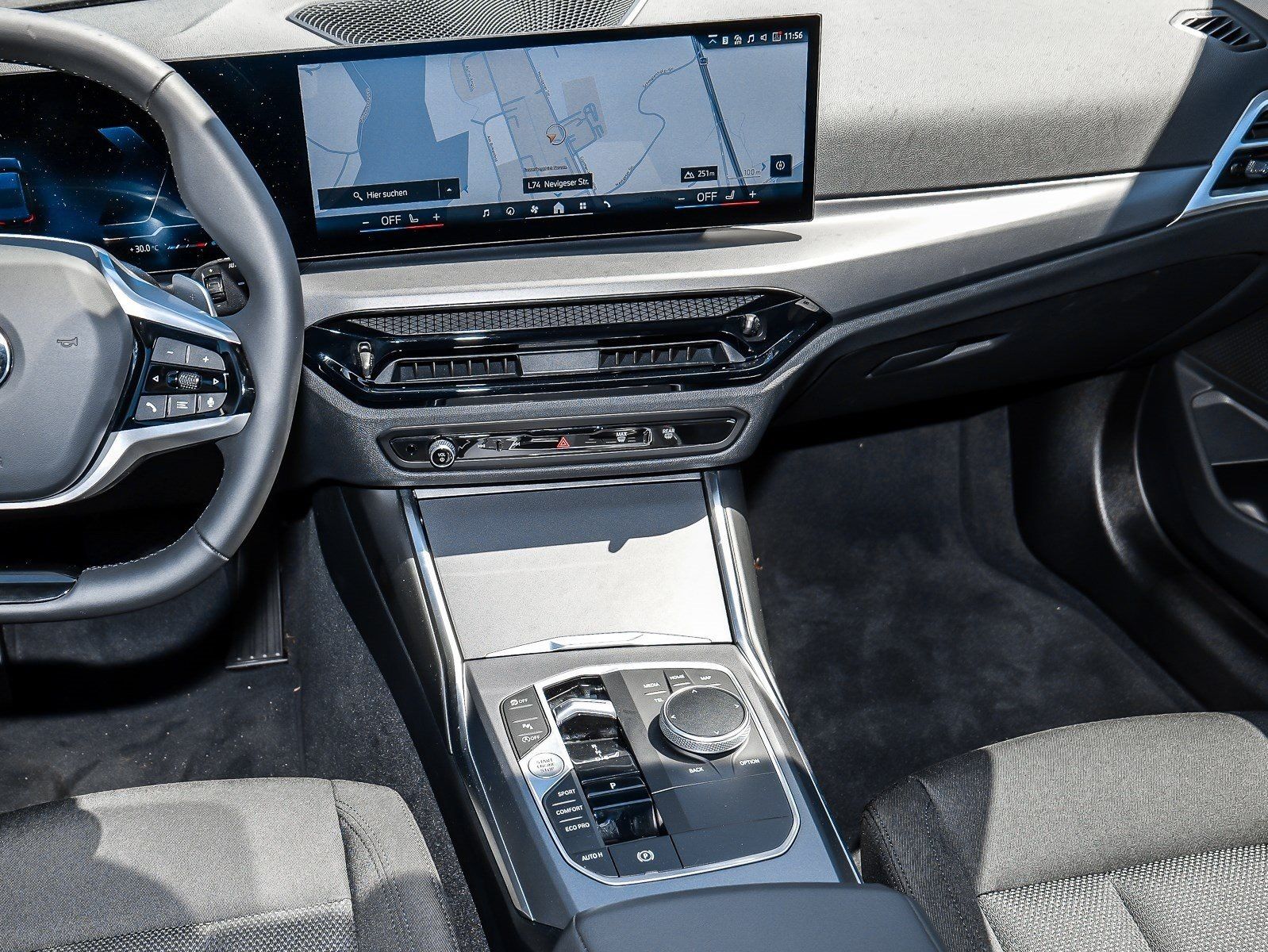 BMW 318i Touring RFK NAVI LED PDC V+H DAB Parkass. foto 17
