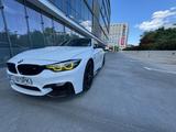BMW M4 Competition  - weiße BMW M4