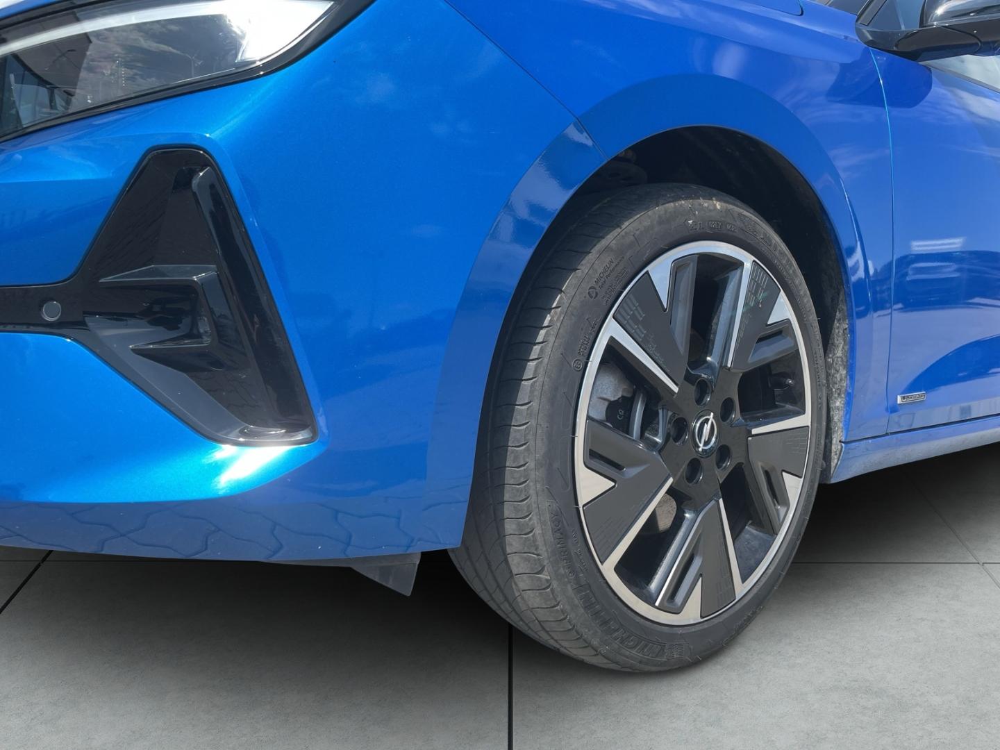 Opel Astra Electric Ultimate Pano ACC 360° Alcantara