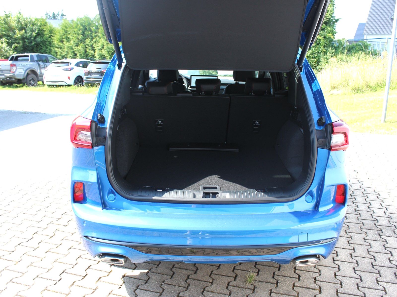 Fahrzeugabbildung Ford Kuga Hybrid ST-Line X