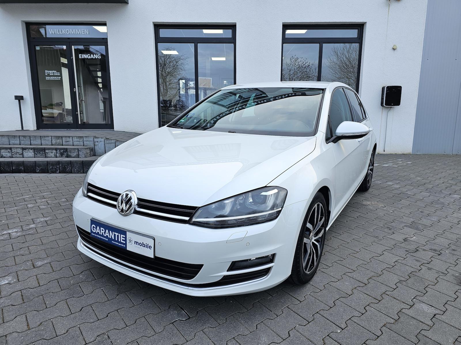 Volkswagen Golf VII 1.4 TSI Highline ALCANTARA BI XENON