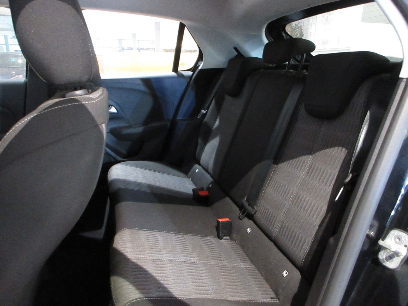 Fahrzeugabbildung Opel Corsa F 1.2 PDC/TEMPO/SPURASSISTENT