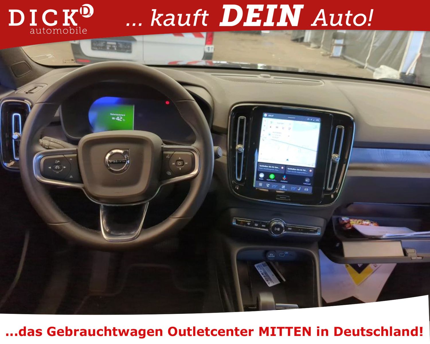 Fahrzeugabbildung Volvo XC40 Electric AWD Ultimate LED/ACC/NAVI/SHZ/H&K