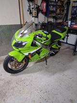 Kawasaki ZX 9 R Ninja - Kawasaki ZX-9R Ninja