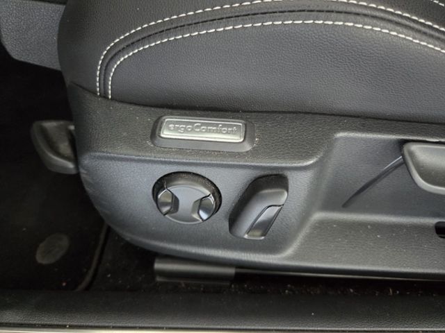 Passat Variant Elegance 2.0 TDI DSG LED NAV APP