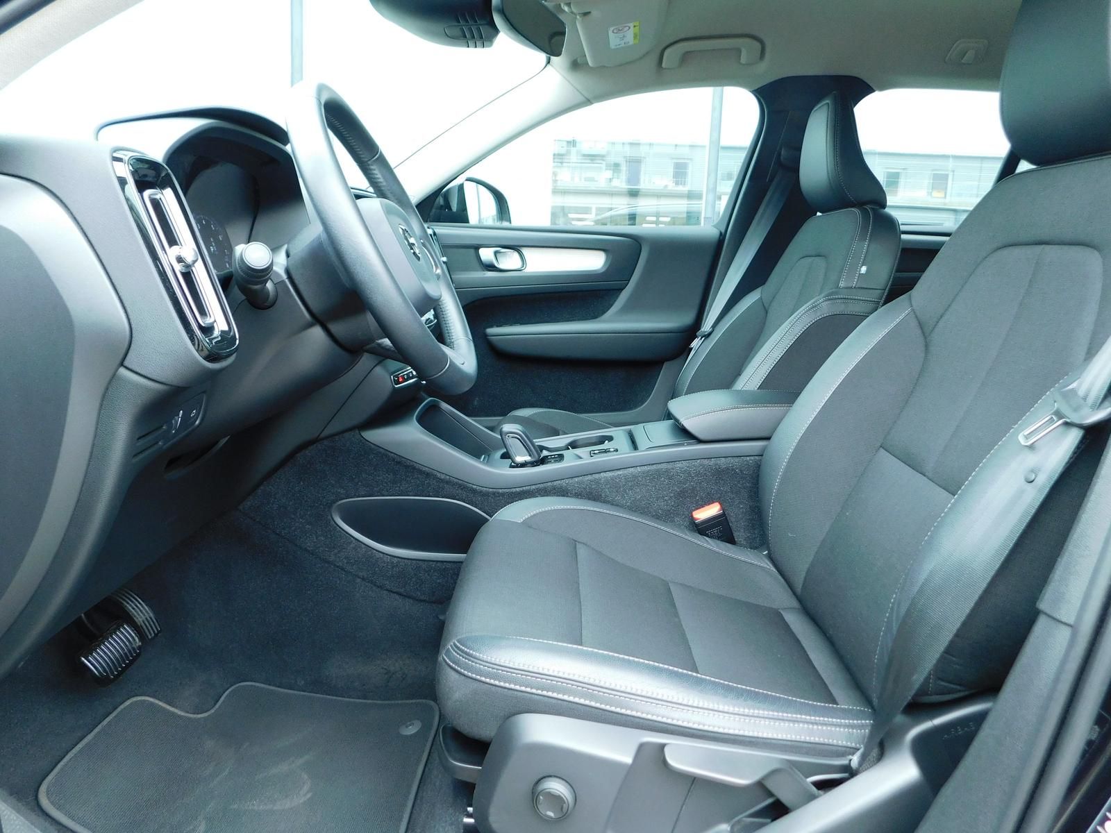 Fahrzeugabbildung Volvo XC40 T4 Automatik Momentum Pro 'Rückfahrkamera'