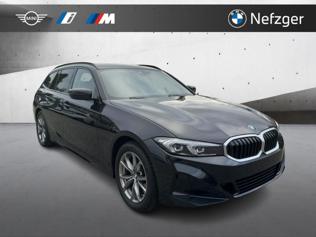 BMW 320 d Touring PDC Live Cockpit Professional foto 5