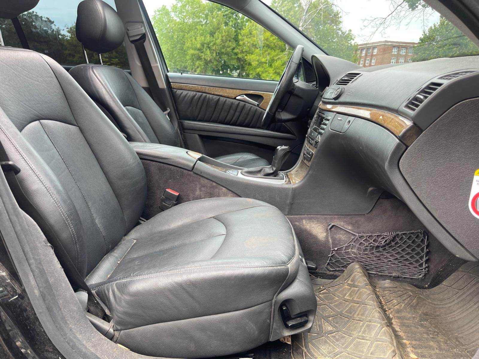 Mercedes-Benz E280 2005 — photo 14