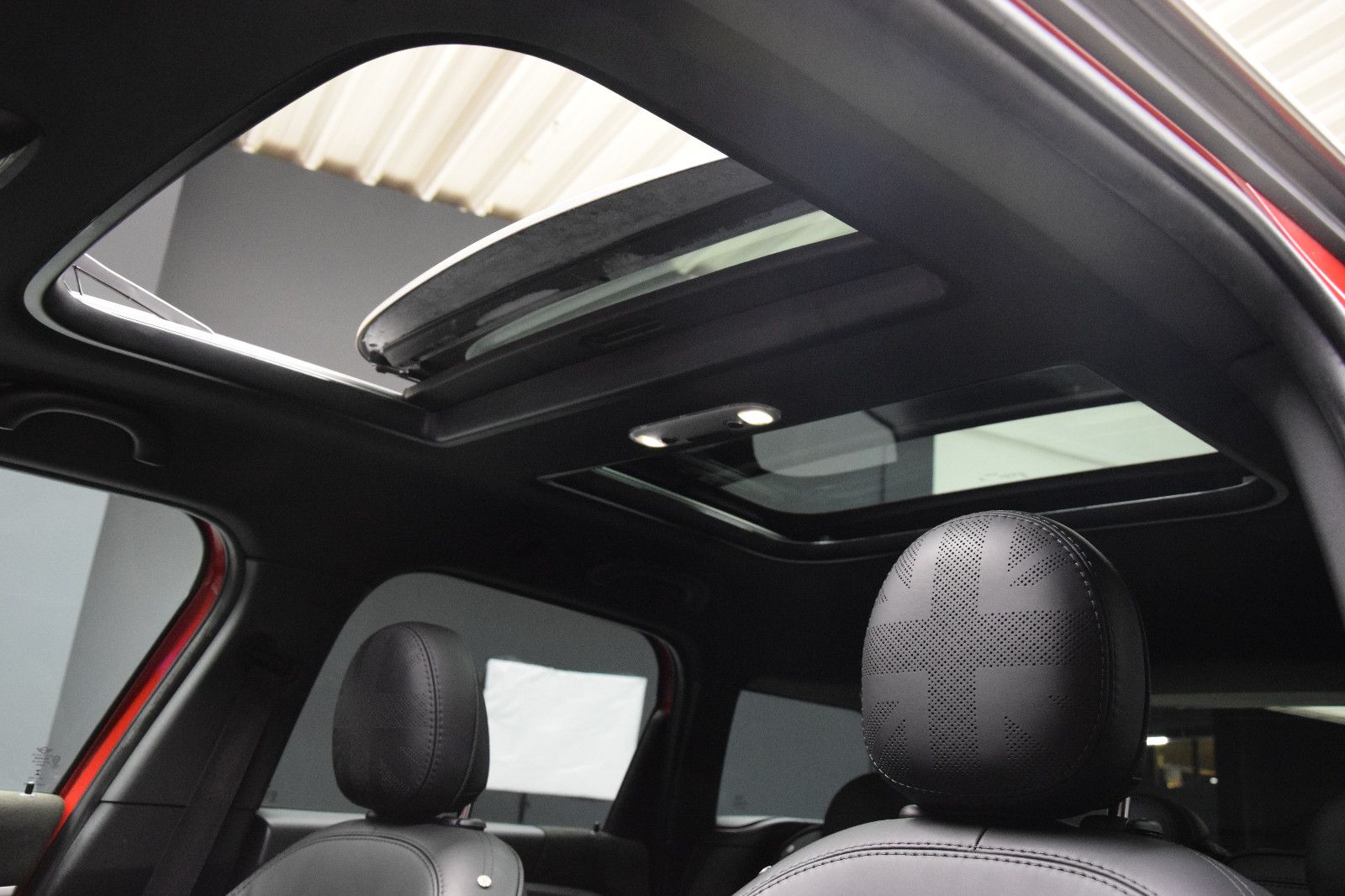 Fahrzeugabbildung MINI Countryman Cooper Yours Trim Pano HuD Memory ACC