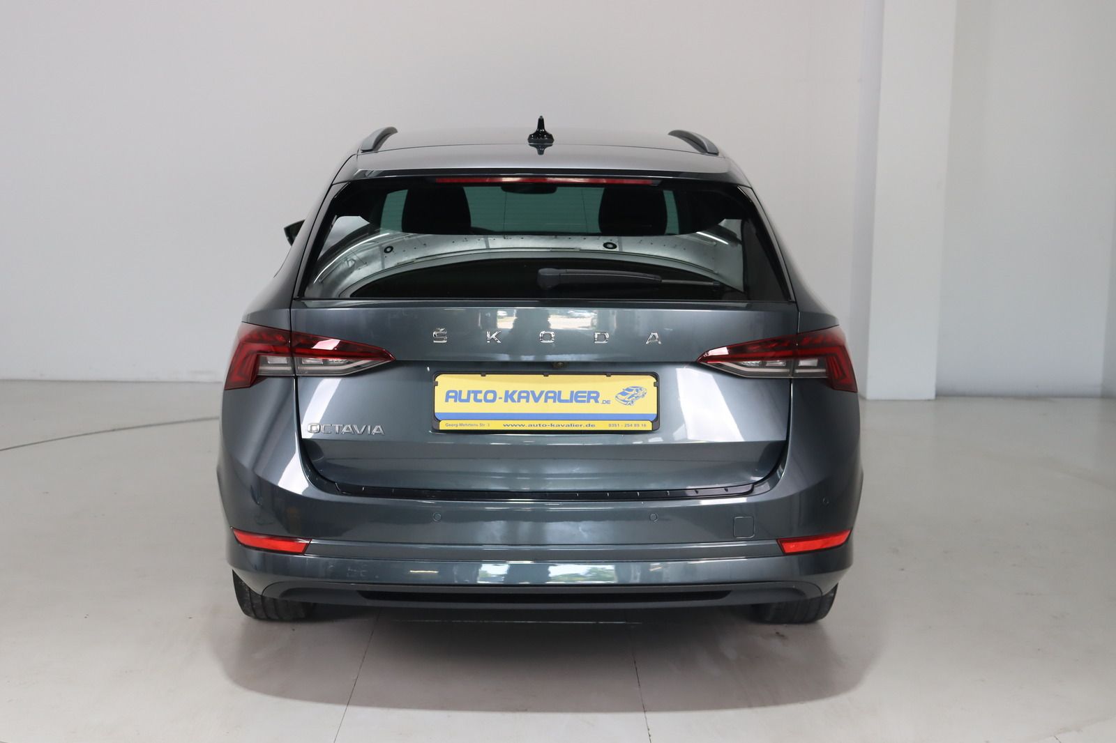 Fahrzeugabbildung SKODA Octavia Combi 1.5 TSI * RFK * LED * Keyless