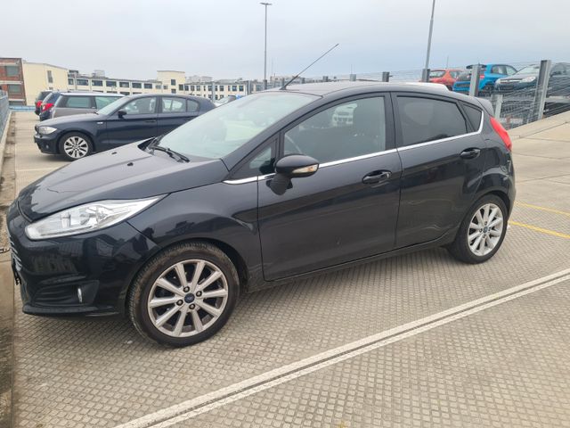 Ford Fiesta Titanium 1 HAND! EU6 KLIMA LM PDC