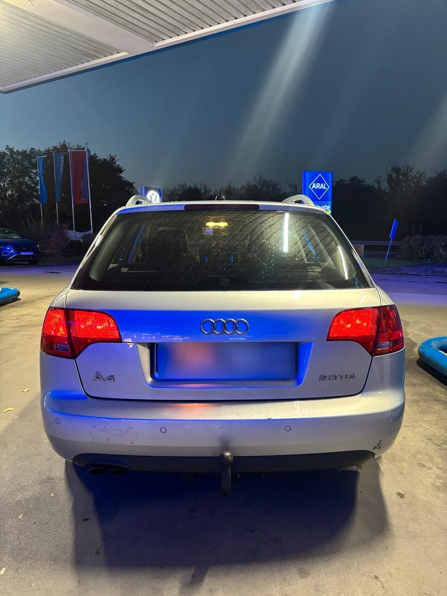 Audi A4 2006 — engine 140 HP (103kW)