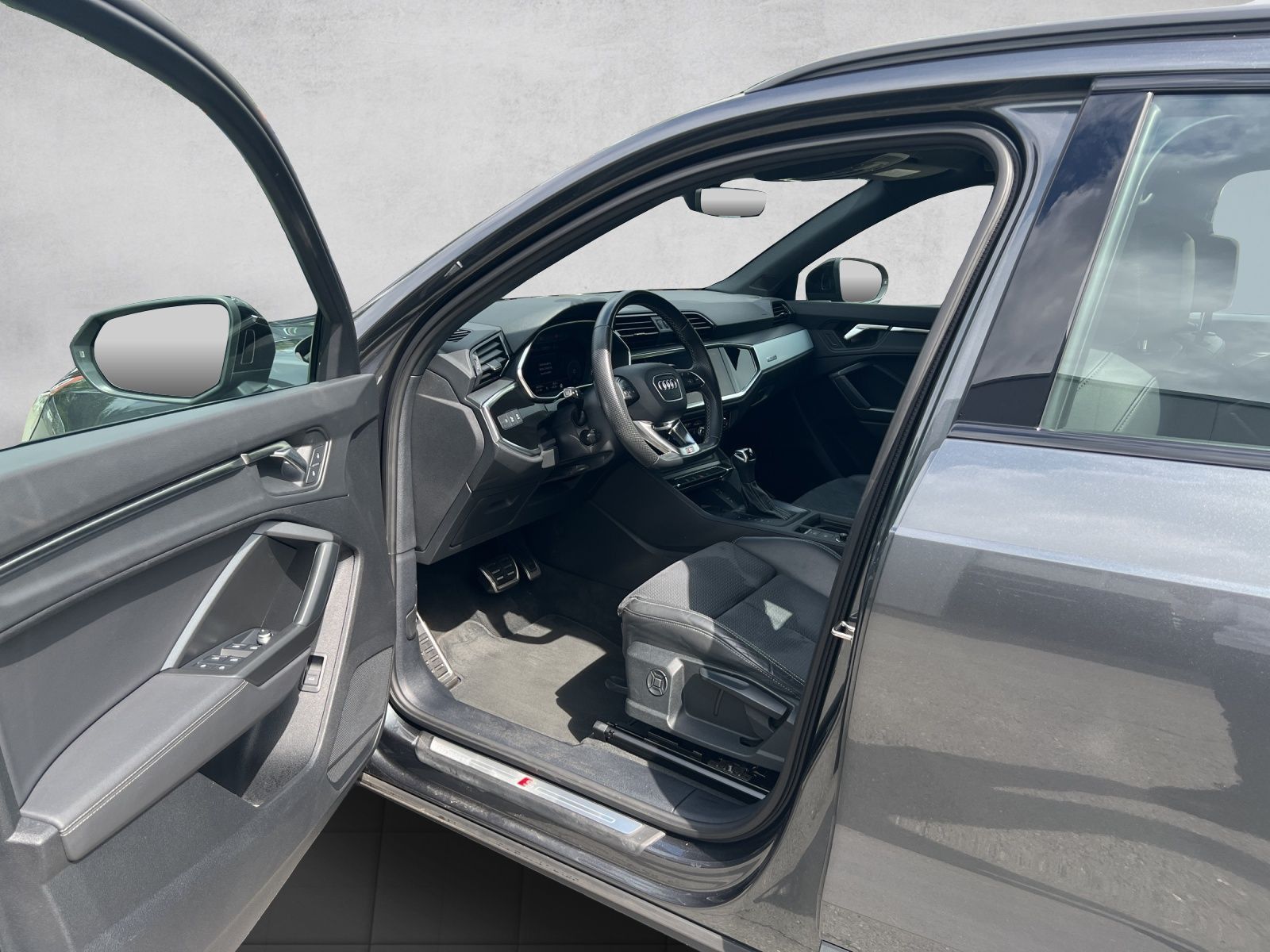 Q3 S line 35 2.0 TDI S tronic AHK*Navi*Kamera