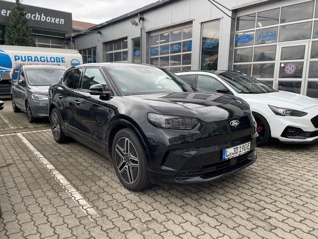 Fahrzeugabbildung Ford Capri 210kW RWD Premium Kamera Head-Up Navi