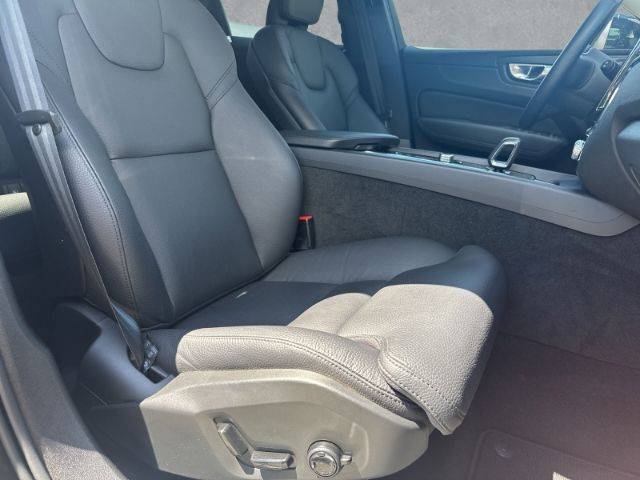 Volvo XC60 Plus Dark B4 Diesel 19''LM Standhz 360kam A foto 3