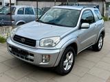 Toyota RAV 4 RAV4 2.0 Executive 4X4*AUTOMATIK* TÜV NEU - SUVs & Geländewagen aus dem Jahr 2000