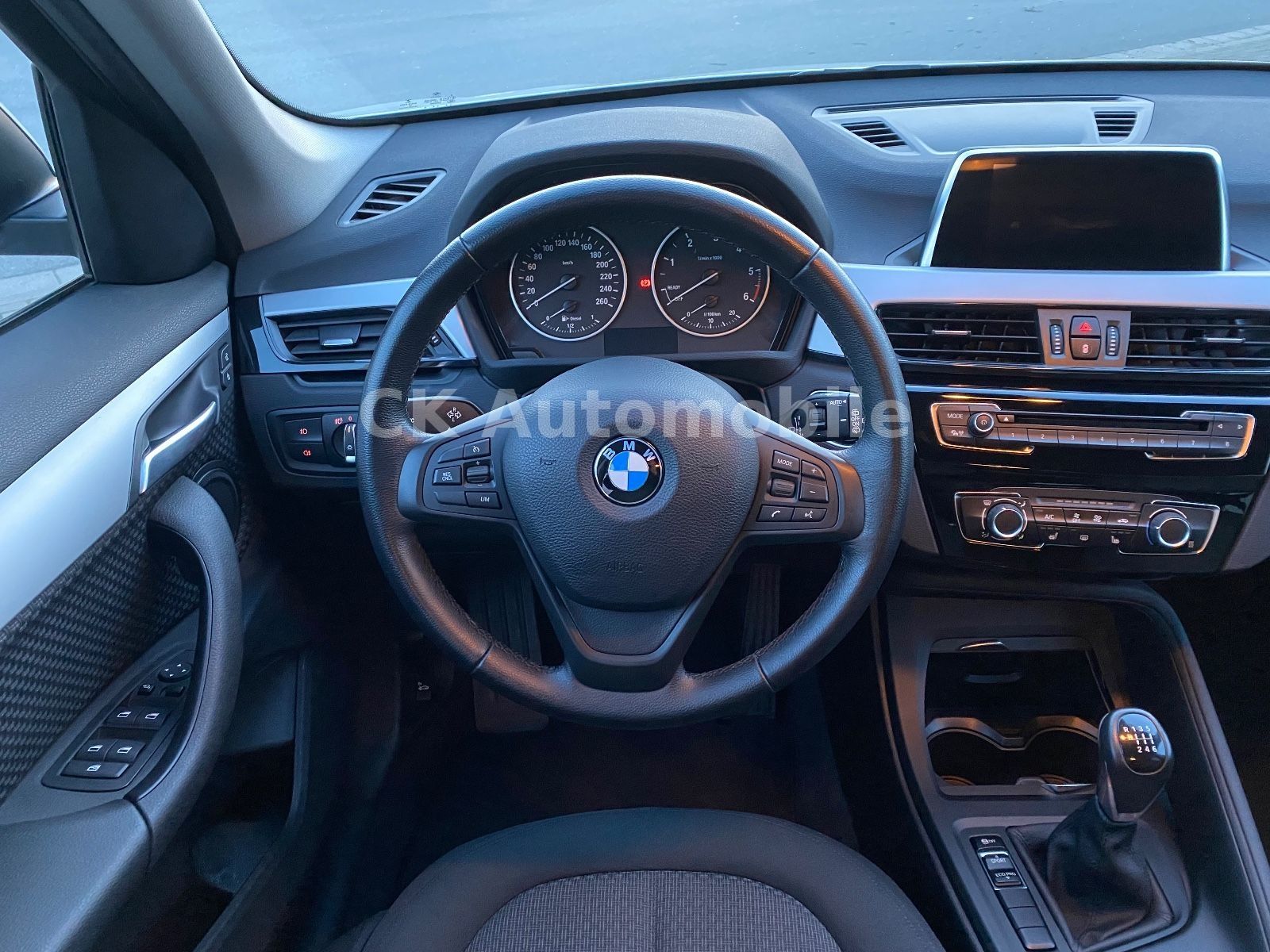 Fahrzeugabbildung BMW X1 sDrive 18d/Navi/Klima/Tempomat/LED/PDC