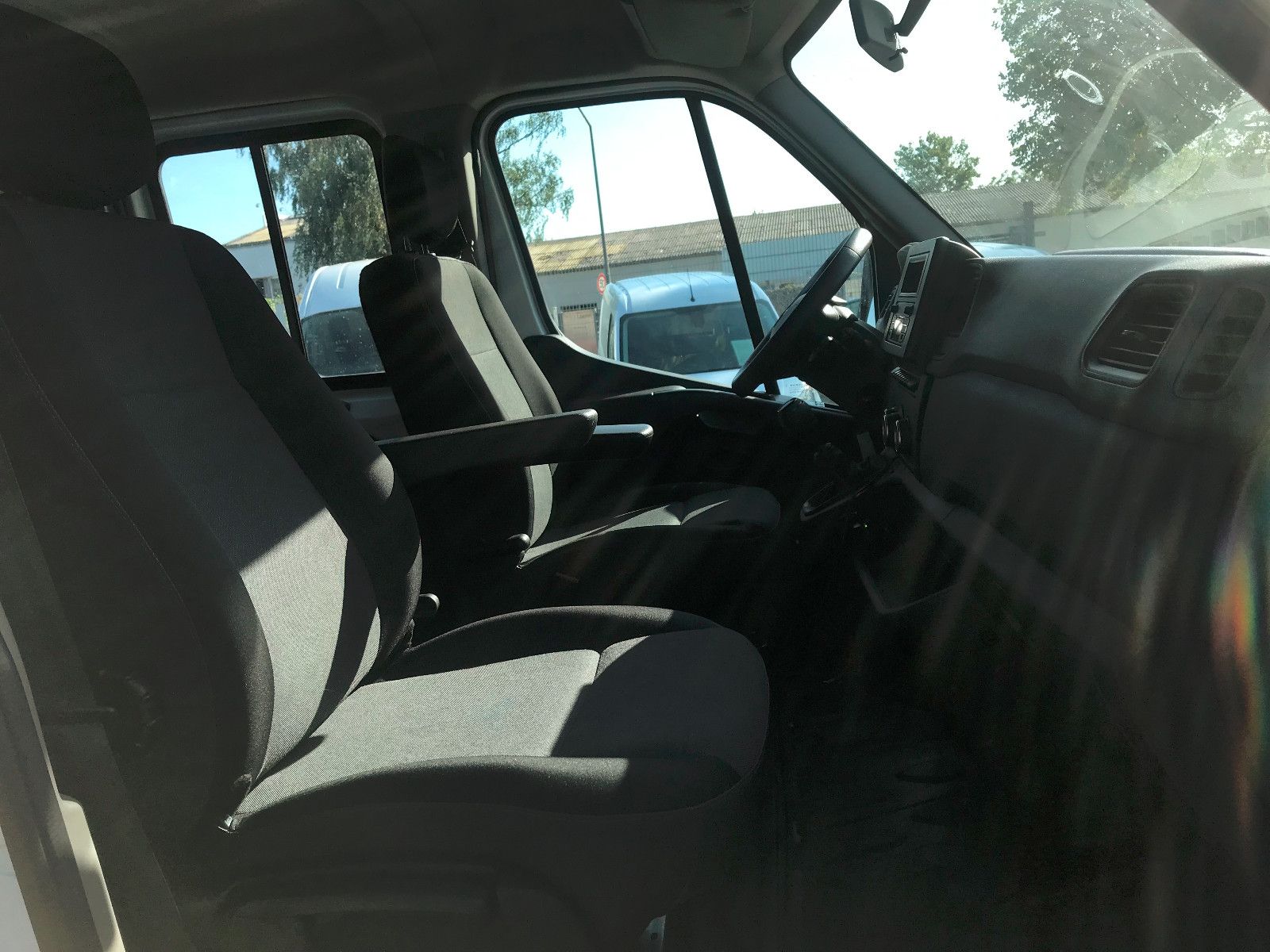 Fahrzeugabbildung Renault Master III DoKa ,L3H1,3-SEITENKIPPER