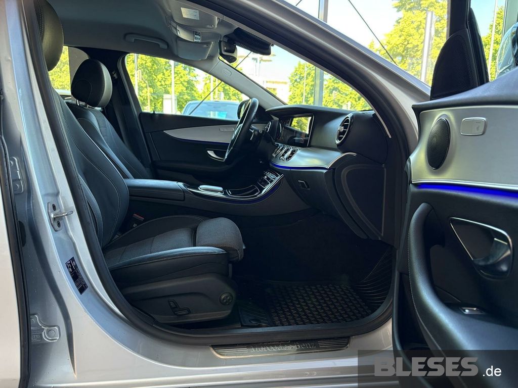 MERCEDES-BENZ E 220 – Bild 15