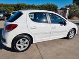 Peugeot 207 1.4 HDi 70CV 5p. Energie - Peugeot 207 mit Diesel-Antrieb: 1.4