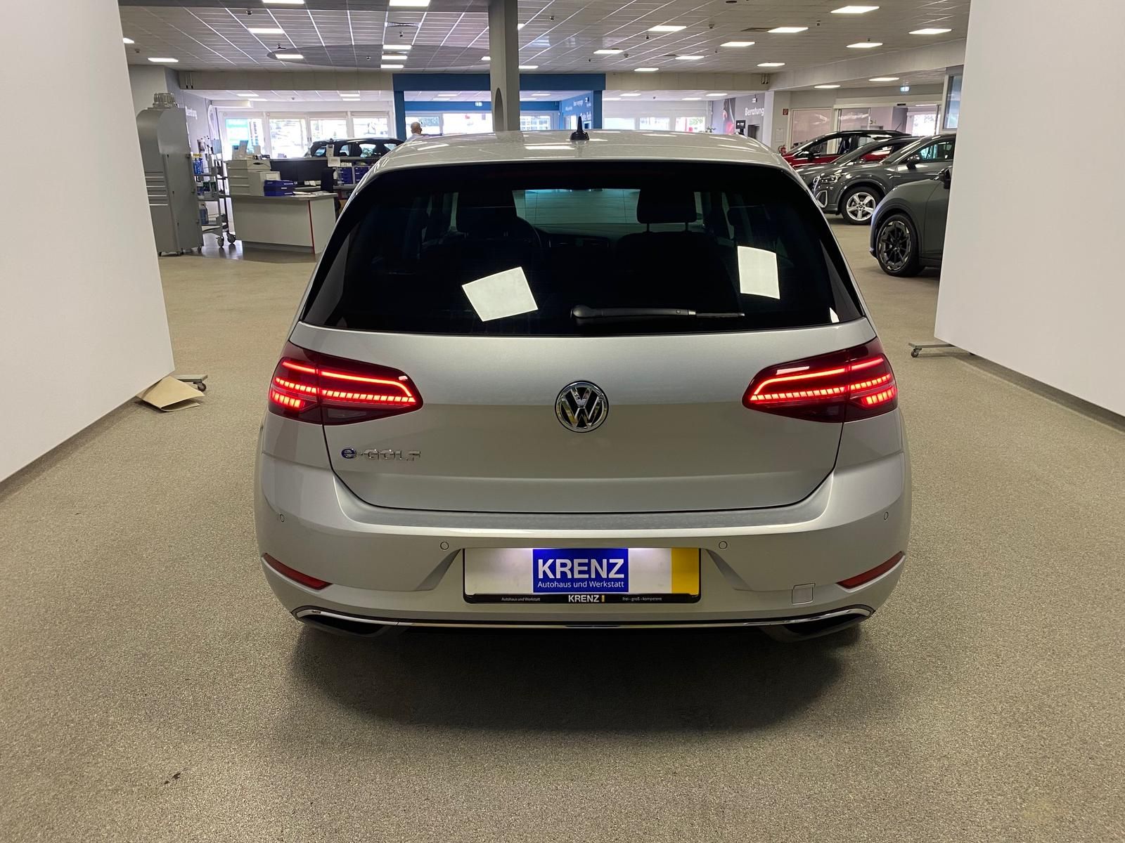 Fahrzeugabbildung Volkswagen Golf e-Golf Comfortline+ACC+RFK+NAVI+WÄRMEPUMPE