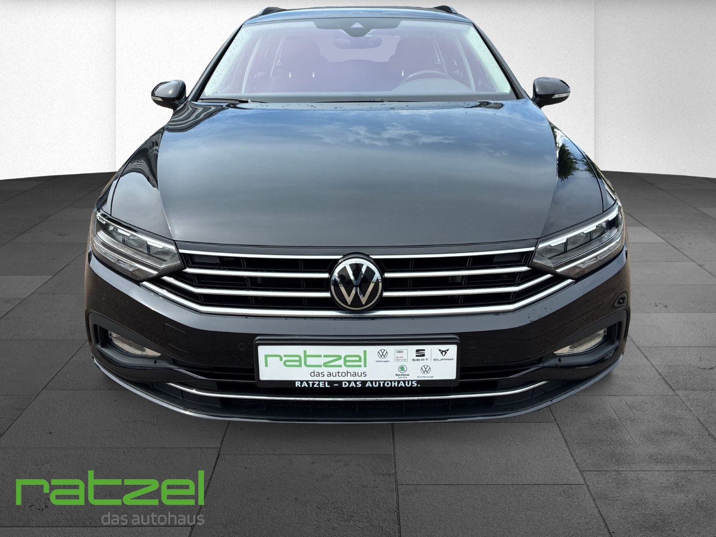 Fahrzeugabbildung Volkswagen Passat Variant 2.0 TDI DSG Business AHK-klappbar