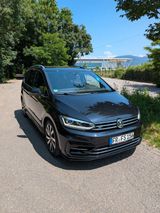 Volkswagen Touran 2.0 TDI 2xR-Line DSG - Volkswagen Touran mit Diesel-Antrieb: Leder, Navigationssystem
