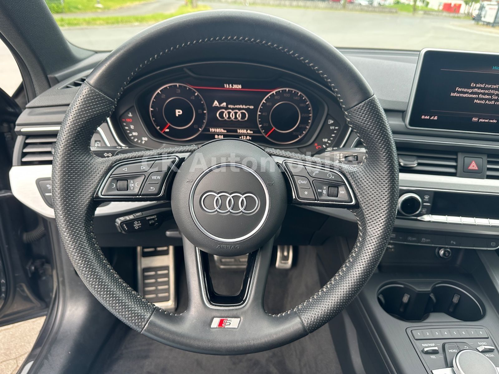 Fahrzeugabbildung Audi A4 Avant 40 TDI Quattro S-Line/Navi/LED/ACC