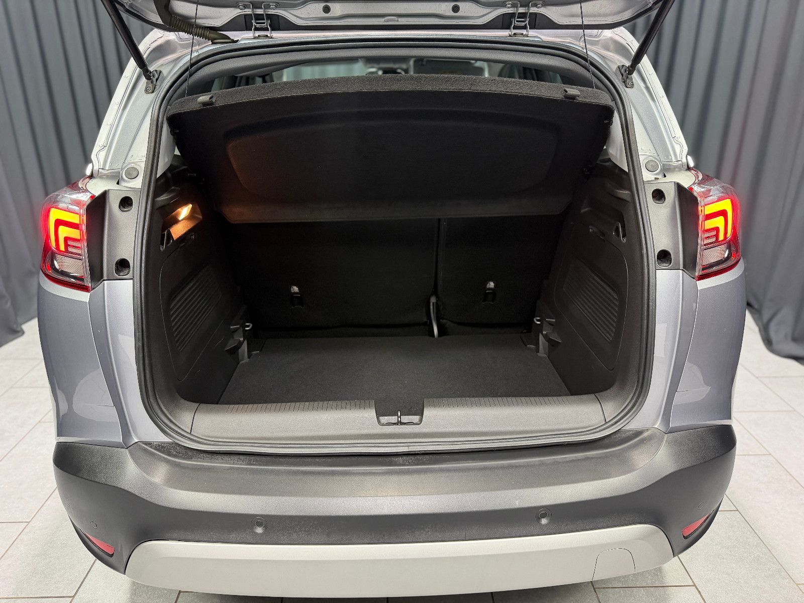 Fahrzeugabbildung Opel Crossland (X)1.2 DI Turbo Innovation|AUTOMATIK
