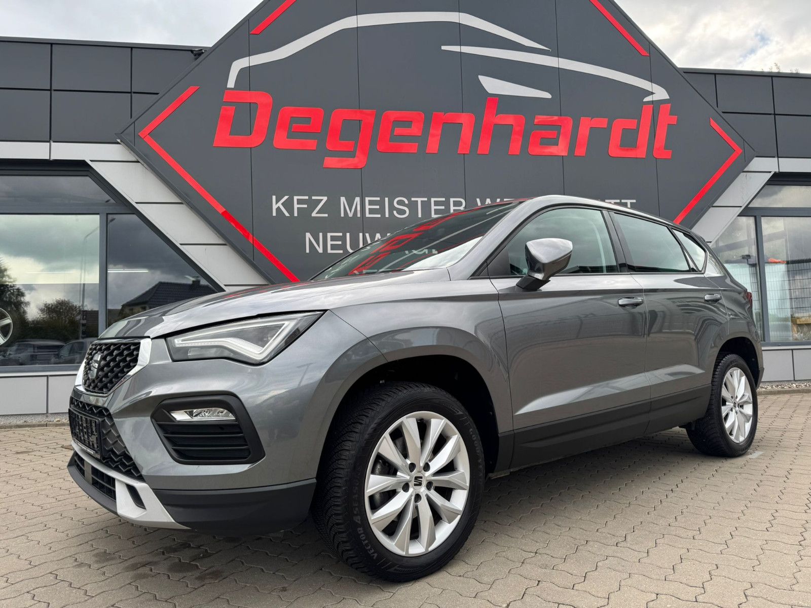 SEAT Ateca Style Car Play Lenkradhzg LED Temp Cam