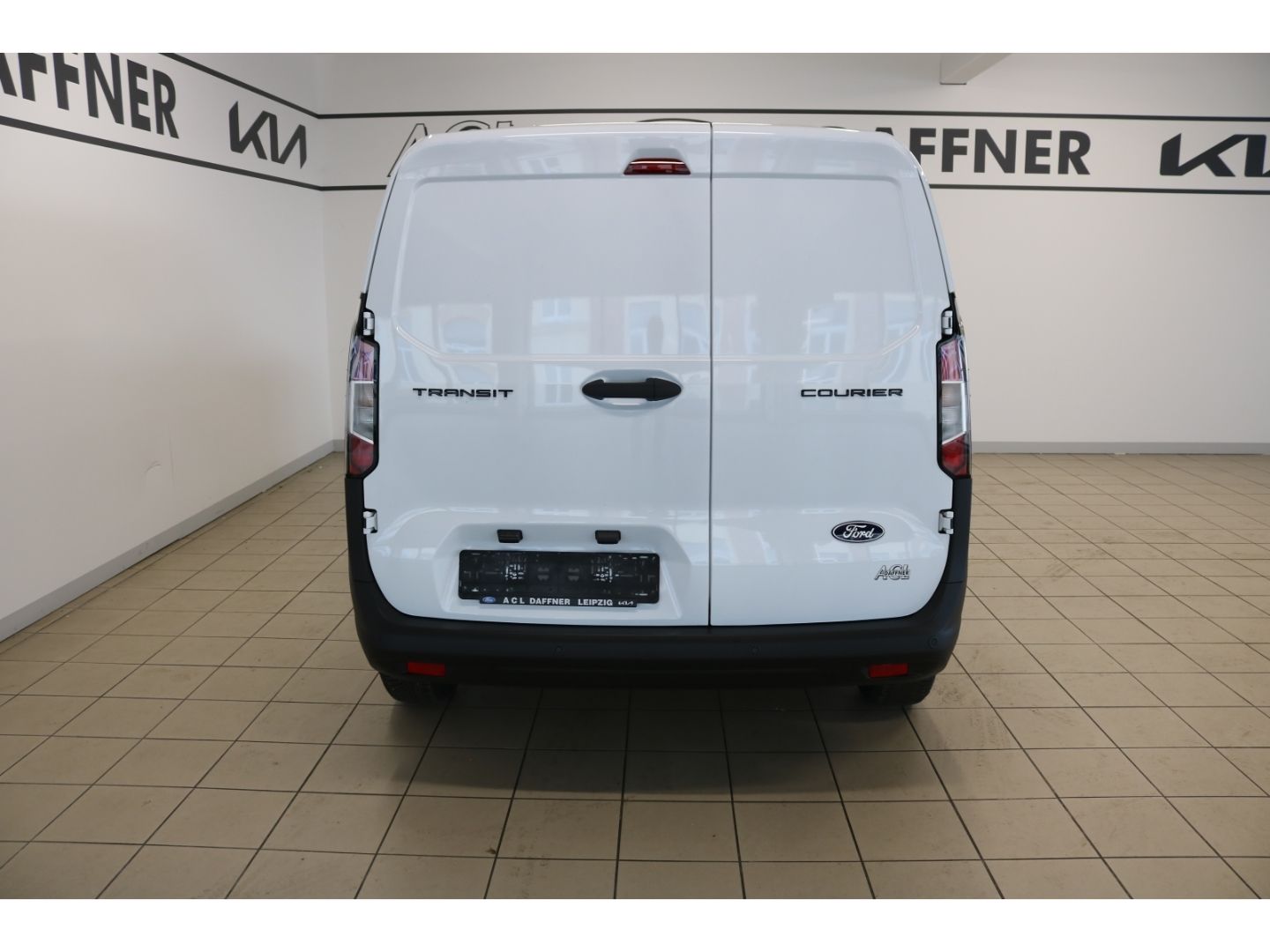 Fahrzeugabbildung Ford Transit Courier Basis 1.0 EcoBoost Klima PDC Tem